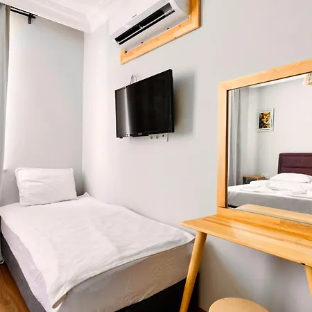 Old Town Hotel