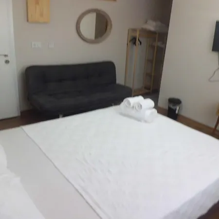 Old Town Hotel *